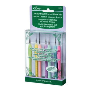 Clover Amour Crochet Hook Set (2 sizes) - CRAFT2U