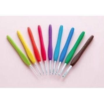 Clover Amour Crochet Hook Set (2 sizes) - CRAFT2U